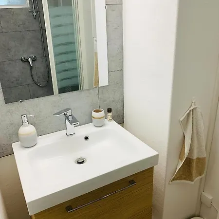 Scandichic Equipe Centre-gare-rives-clinique A Pied Apartment Caen
